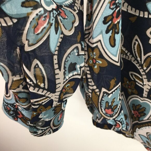 Loft black floral top Size Small - Picture 2 of 7